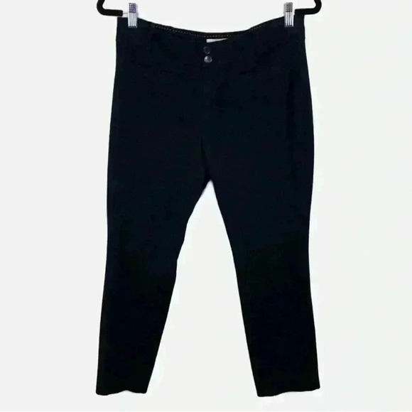 Anthropologie Pants - ANTHROPOLOGIE the Essential Slim Pant Size 8.